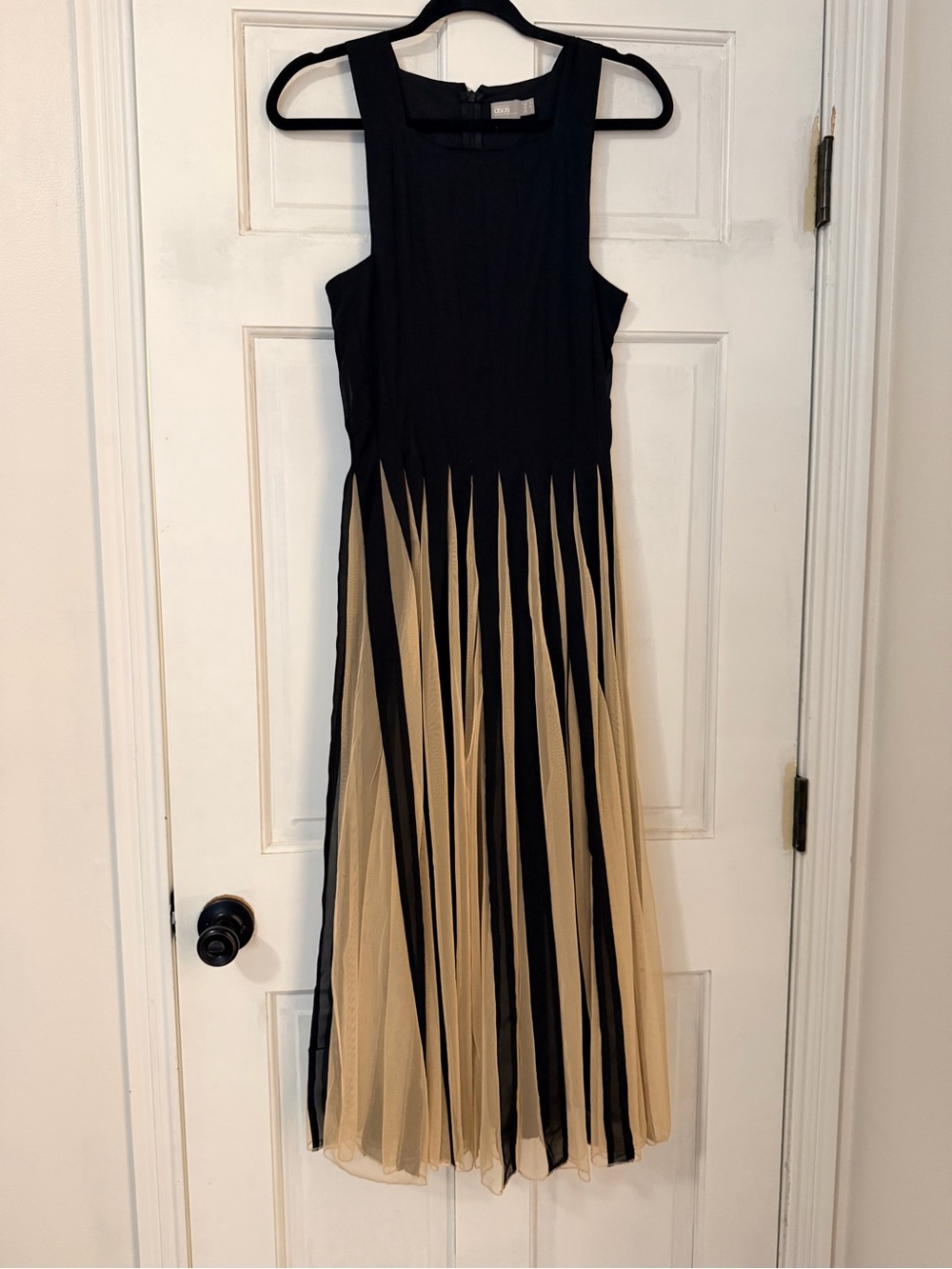 ASOS Black & Cream Pleated Fit-and-Flare Midi Dress - Picture 9 of 9